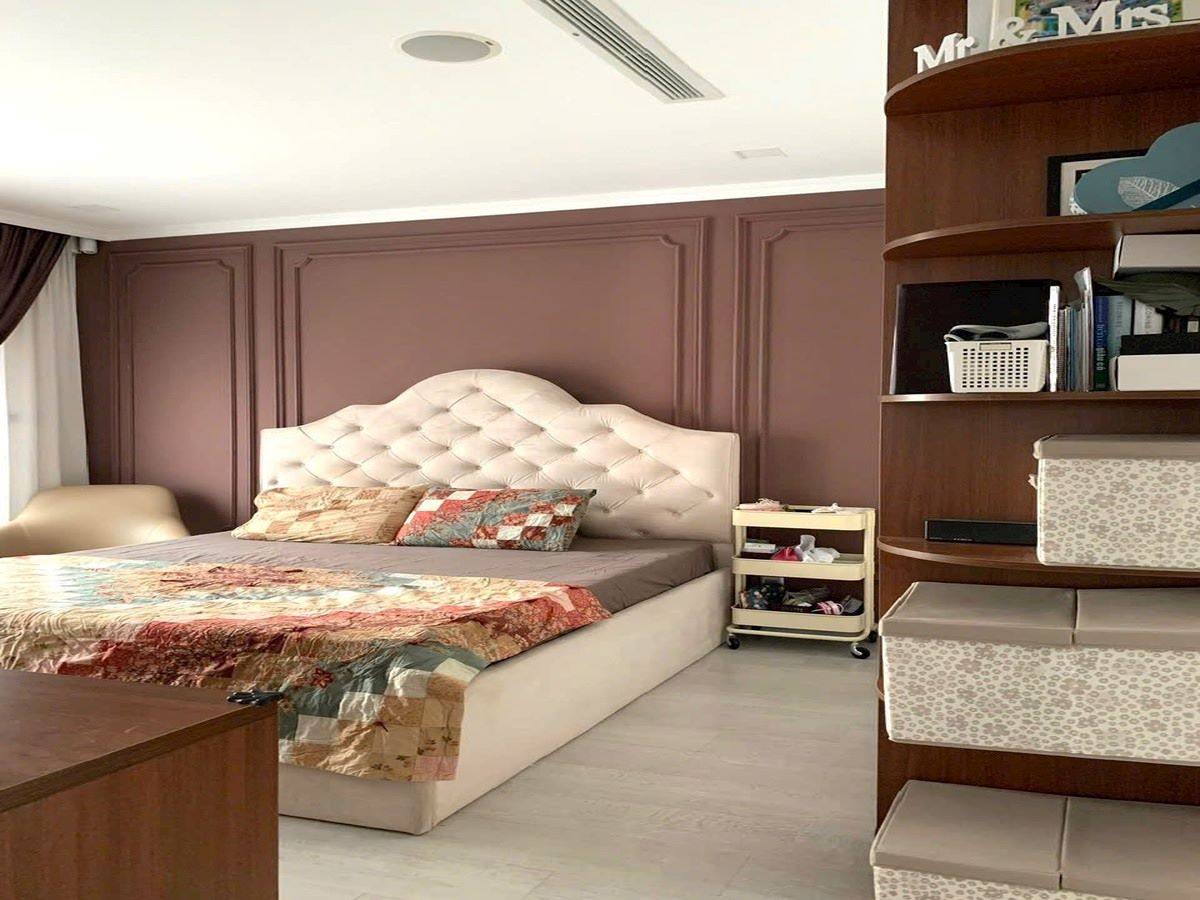 Cần bán căn hộ Vinhomes Golden River Bason 3 Phòng Ngủ 121m2